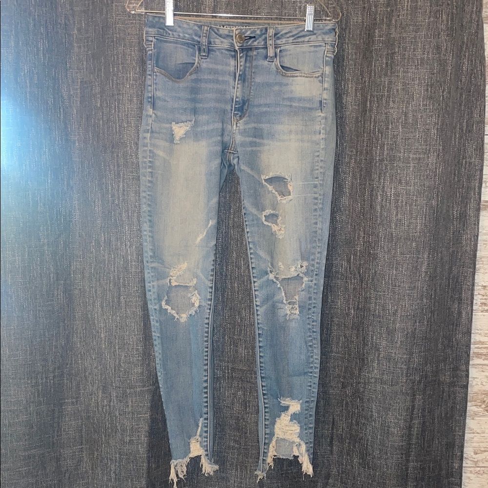 American Eagle Outfitters Light Blue Distressed Skinny Jeans